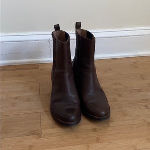 Ugg Chelsea Boots